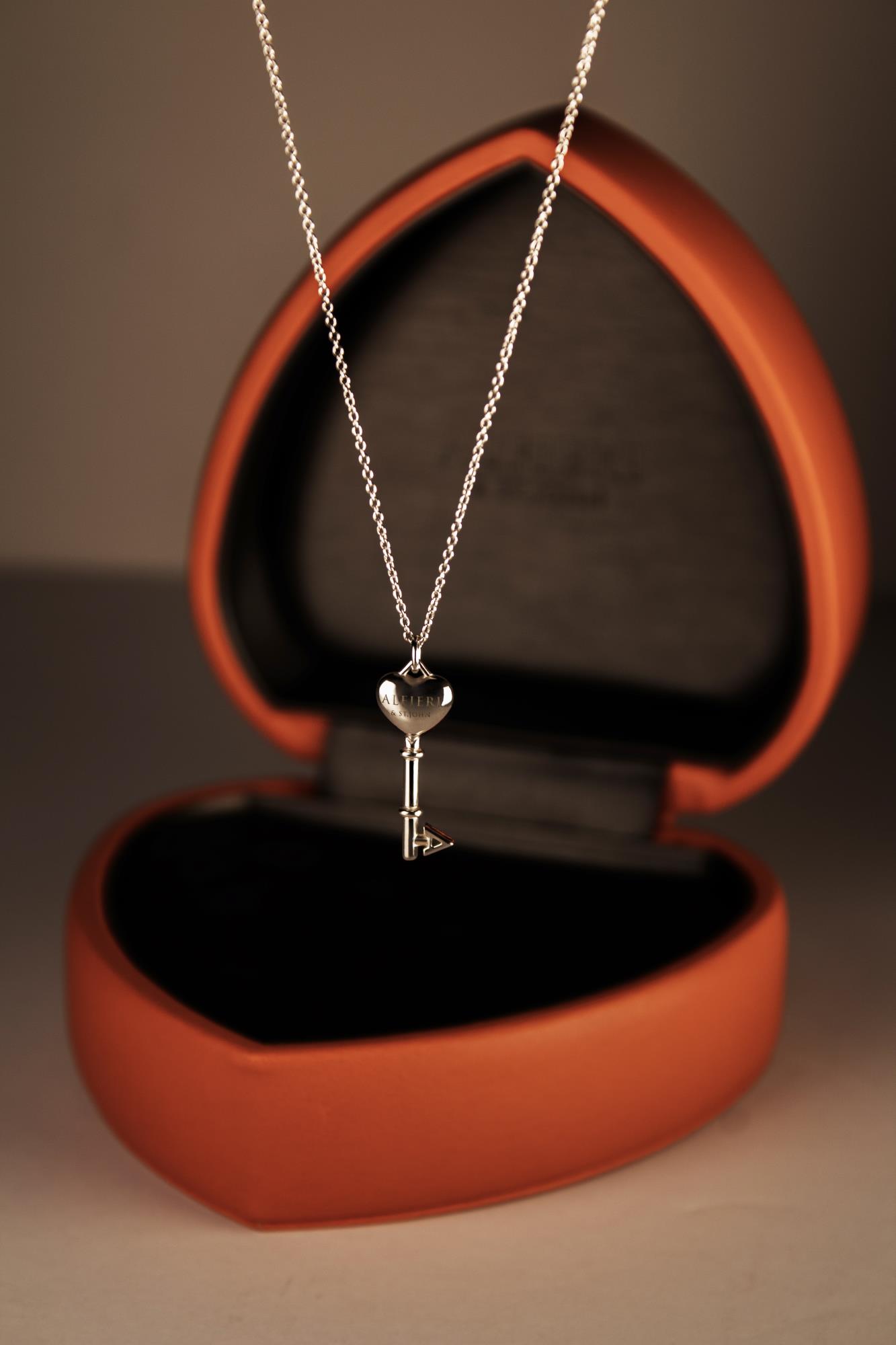 Long Necklace with key pendant in silver - ALFIERI & ST. JOHN 925