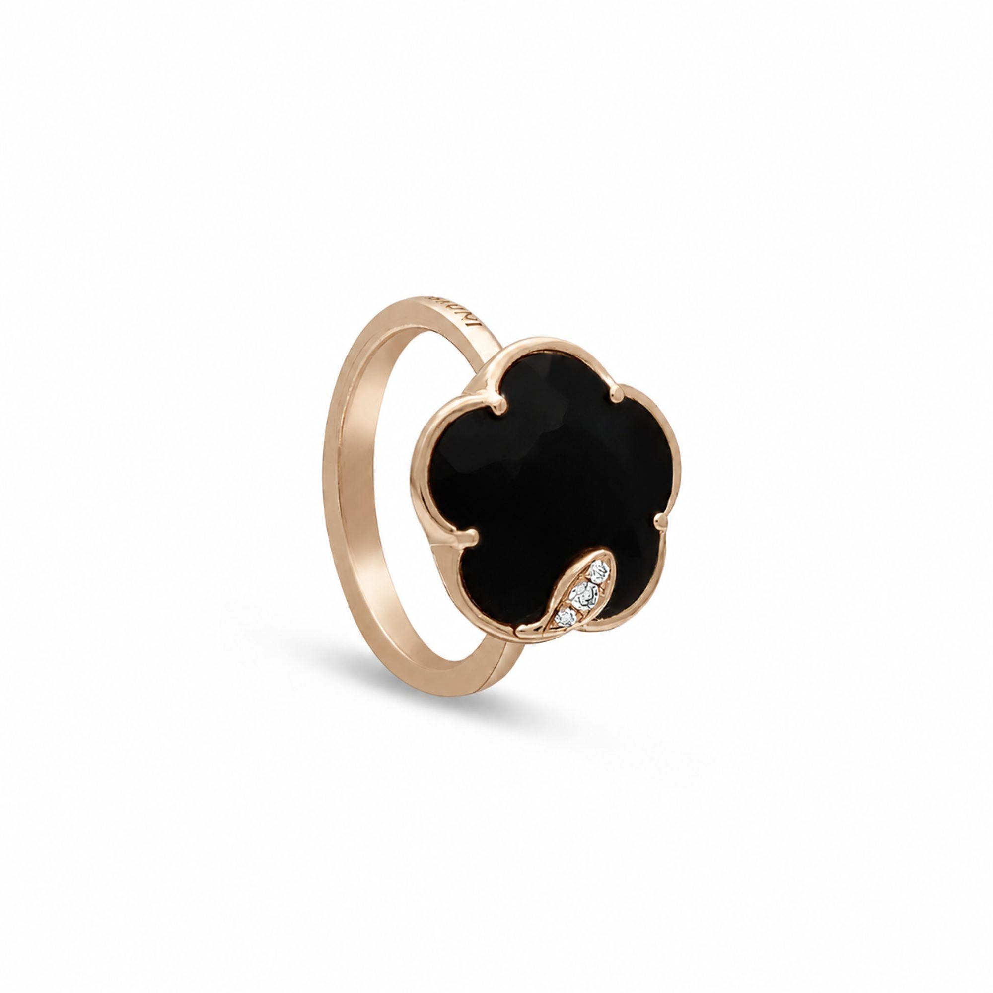 Anello Petit Joli in oro con onice e diamanti - PASQUALE BRUNI
