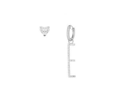 Orecchini con lettera "E" in argento con zirconi - CUORI MILANO