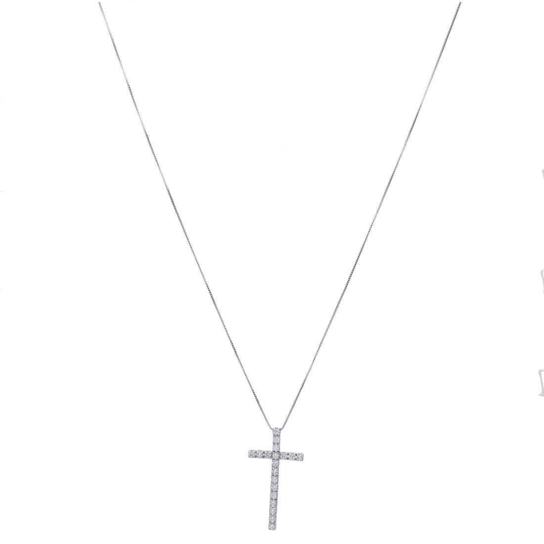 Collar cruz con diamantes blancos - ALFIERI & ST. JOHN