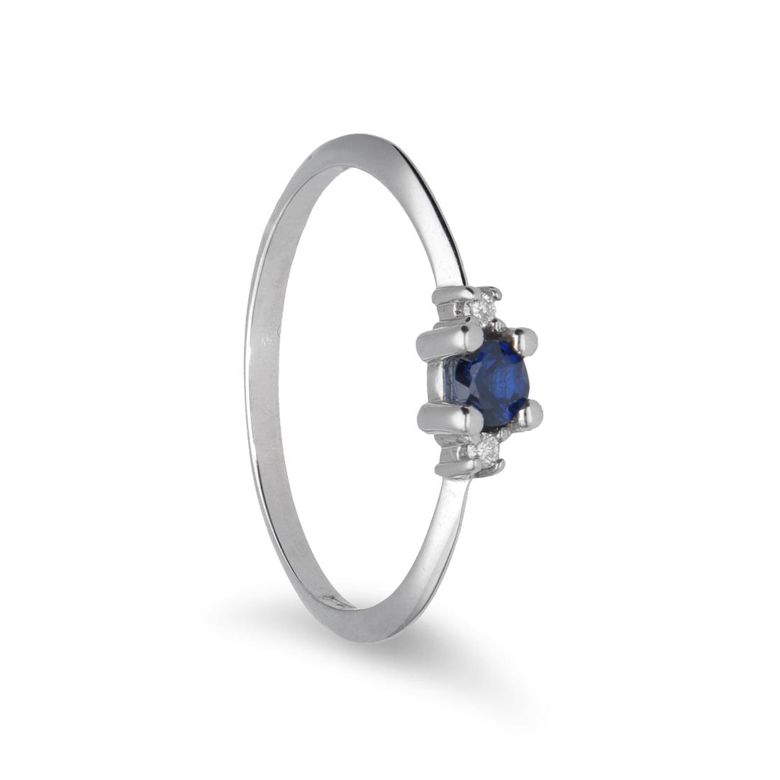 Anello in oro zaffiro ct 0,15 con diamanti laterali ct 0,02 - ORO&CO